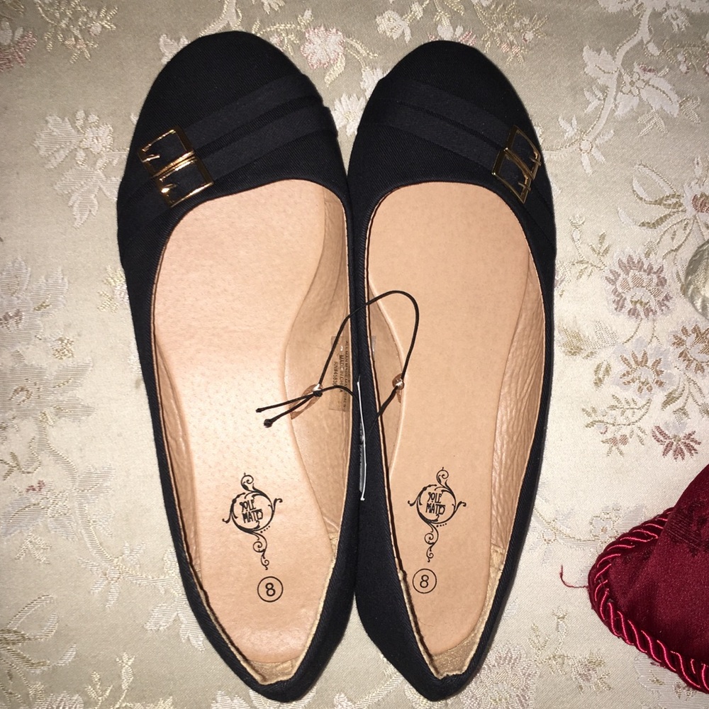 NWT Black Flats 8